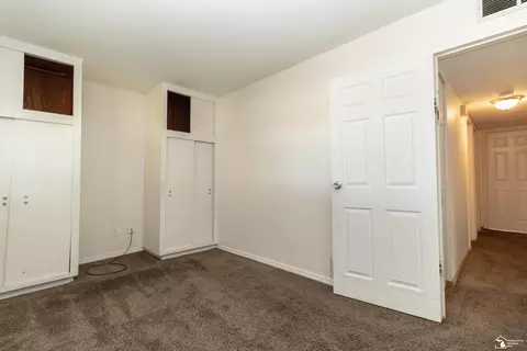 Bedroom - 7581 Monroe, Taylor, MI 48180 photo 2 of 5