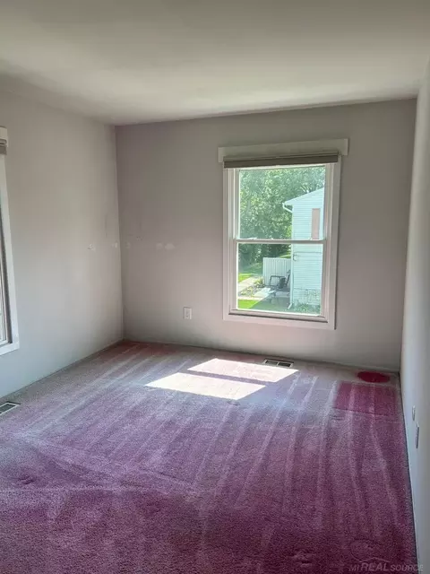 Bedroom - 1027 S Dayton, Davison, MI 48423 photo 2 of 4