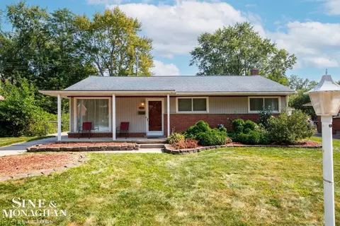 28620 Red Leaf, Southfield, MI 48076
