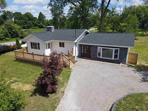 11011 Bell, Burt, MI 48417