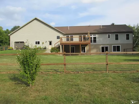 Exterior - 9659 Townsend, Maybee, MI 48159 photo 8 of 24