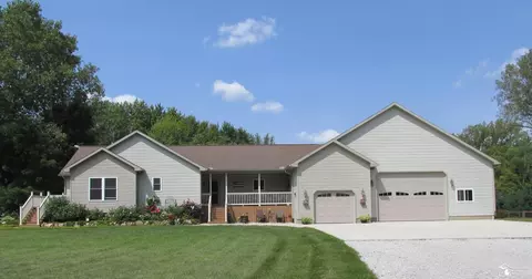 Exterior - 9659 Townsend, Maybee, MI 48159 photo 2 of 24