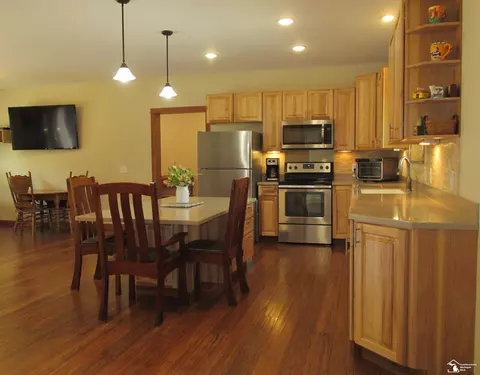 Kitchen - 9659 Townsend, Maybee, MI 48159 photo 2 of 6