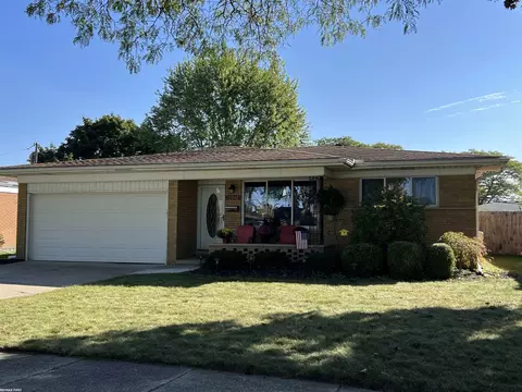 30042 Sharon, Warren, MI 48088