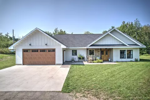 21411 No 9, Hancock, MI 49930
