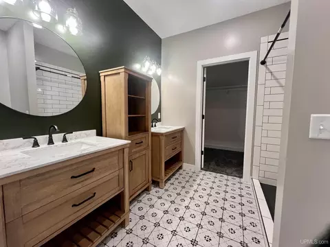 3110 S 5th, Escanaba, MI 49829 photo 8