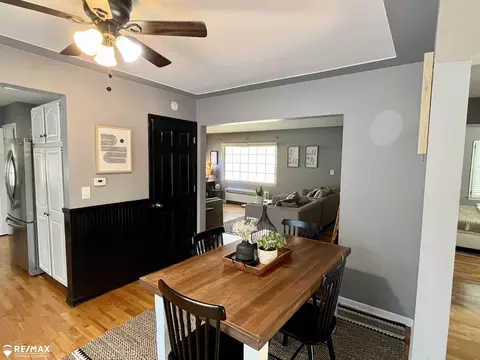 Dining - 400 Coutant, Flushing, MI 48433 photo 5 of 5