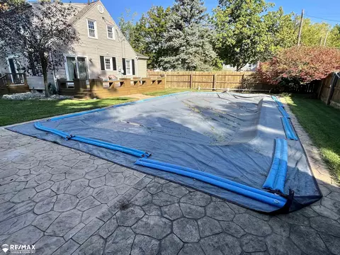 Exterior - 400 Coutant, Flushing, MI 48433 photo 10 of 12