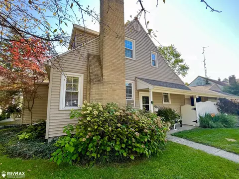 Exterior - 400 Coutant, Flushing, MI 48433 photo 4 of 12