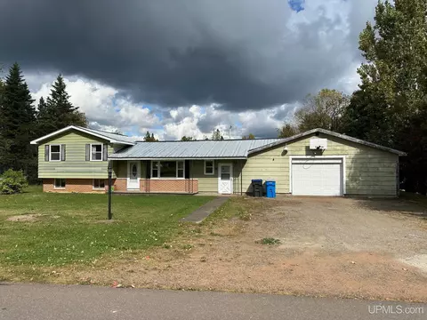 327 W W Lk, Michigamme, MI 49861