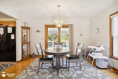 Dining - 551 Juniper, Davison, MI 48423 photo 2 of 2