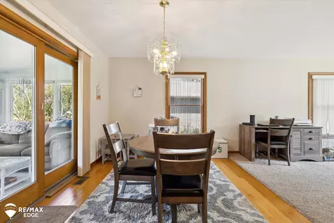 Dining - 551 Juniper, Davison, MI 48423 photo 1 of 2