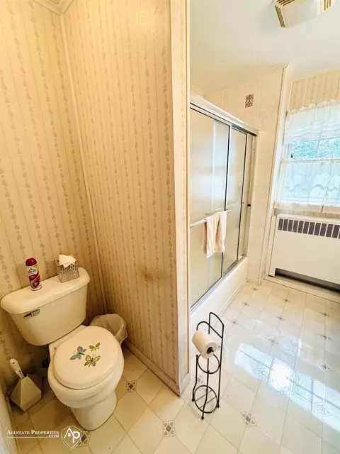 Bath - 6096 E Pierson, Flint, MI 48506 photo 3 of 3