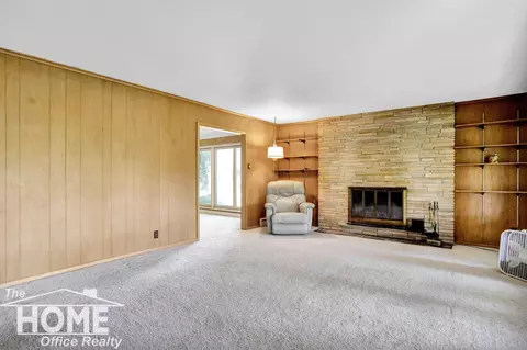 Living - 8102 Britton, Perry, MI 48872 photo 2 of 4