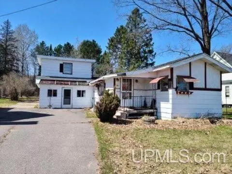 306 Selden, Iron River, MI 49935