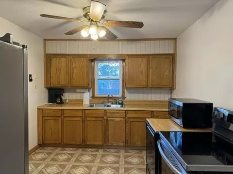 Kitchen - 650 Wilson, Mount Morris, MI 48458 photo 1 of 2