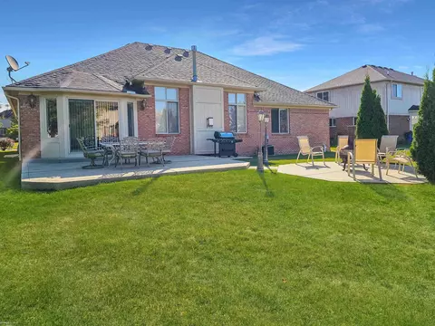 55533 Raspberry, Macomb, MI 48042 photo 2