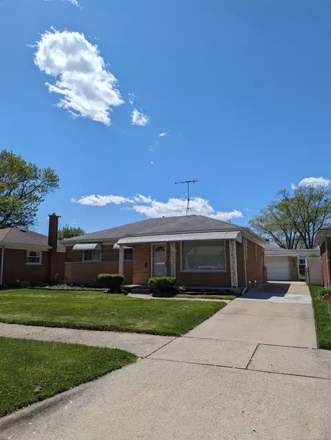 24685 Ridgecroft, Eastpointe, MI 48021