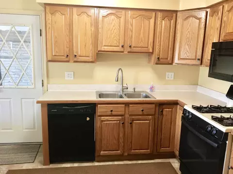 Kitchen - 14937 Peck, Warren, MI 48088 photo 2 of 3