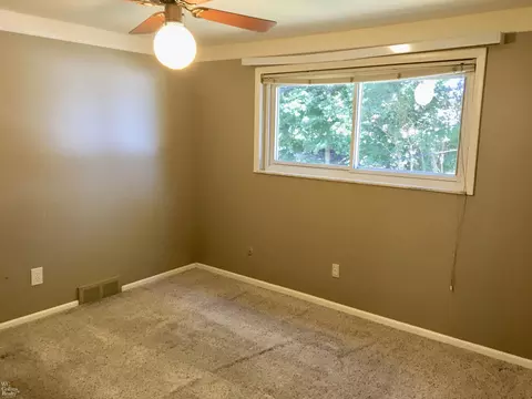 Bedroom - 14937 Peck, Warren, MI 48088 photo 2 of 4