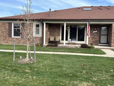 14768 Brewster, Utica, MI 48315