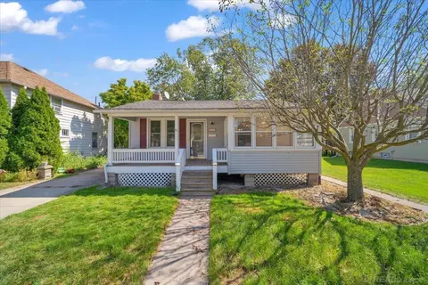 327 S Elizabeth, Marine City, MI 48039