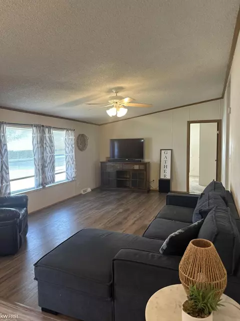 Living - 3841 Cedar, Clarkston, MI 48348 photo 2 of 2
