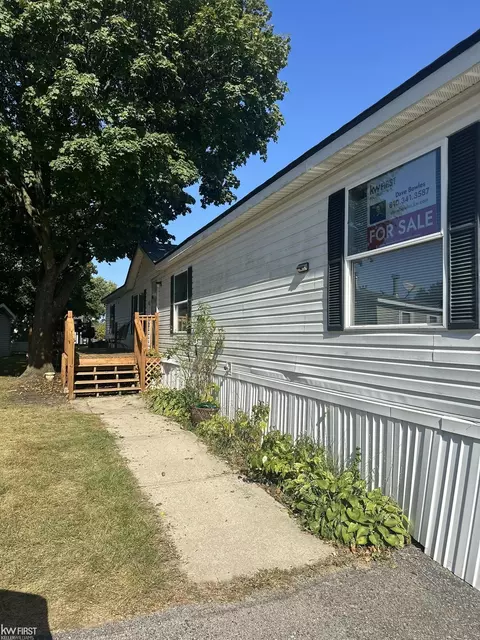 Exterior - 3841 Cedar, Clarkston, MI 48348 photo 1 of 2