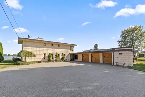 9503 Frank, Algonac, MI 48001