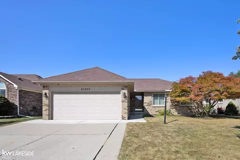 21853 E Sunset, Macomb, MI 48044