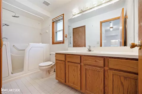 Bath - 21853 E Sunset, Macomb, MI 48044 photo 1 of 2