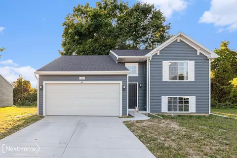 211 Creek Pointe, Durand, MI 48429