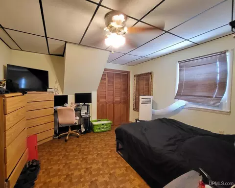 Bedroom - 516 S 19th, Escanaba, MI 49829 photo 1 of 3