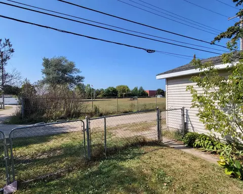 Exterior - 516 S 19th, Escanaba, MI 49829 photo 4 of 4