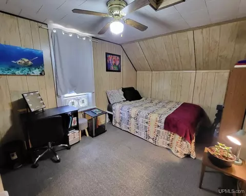 Bedroom - 516 S 19th, Escanaba, MI 49829 photo 2 of 3