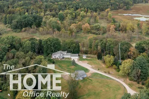 8525 Jonera, Howell, MI 48855