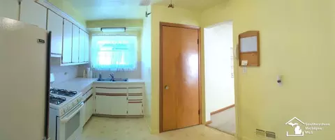 Kitchen - 1329 Arbor, Monroe, MI 48162 photo 1 of 3