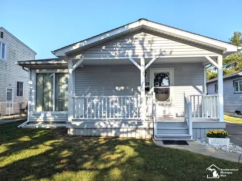 Exterior - 1329 Arbor, Monroe, MI 48162 photo 6 of 7