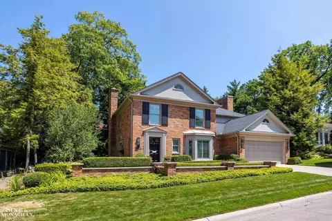 216 Dean, Grosse Pointe Farms, MI 48236