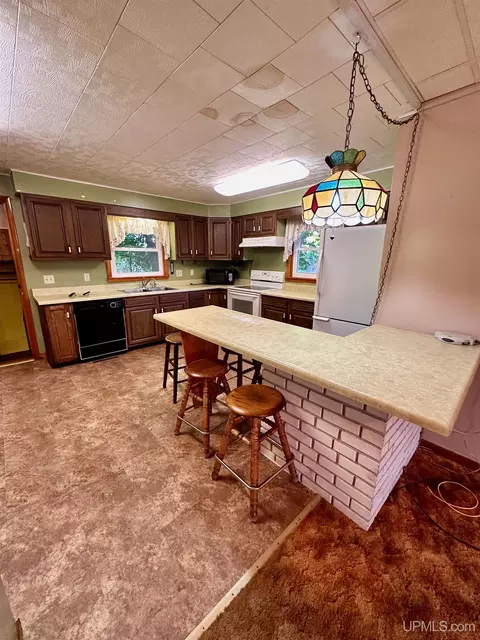711 Michigan, Ishpeming, MI 49849 photo 7