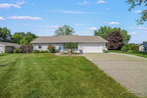 1609 E Stewart, Midland, MI 48640