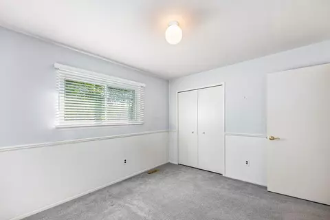 Bedroom - 3482 Pasadena, Troy, MI 48083 photo 6 of 6