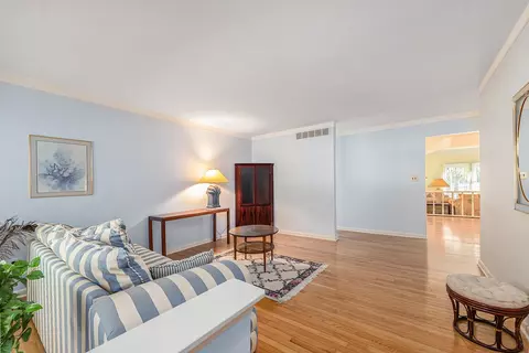Living - 3482 Pasadena, Troy, MI 48083 photo 1 of 3