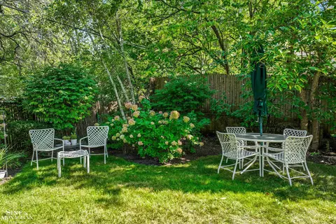 Exterior - 78 Vendome, Grosse Pointe Farms, MI 48236 photo 13 of 18