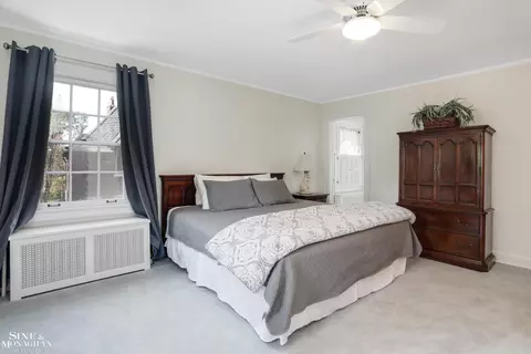Bedroom - 78 Vendome, Grosse Pointe Farms, MI 48236 photo 6 of 9
