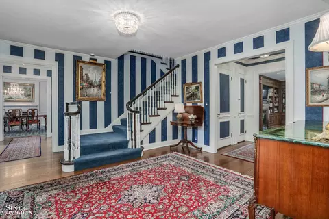 Entry Way - 78 Vendome, Grosse Pointe Farms, MI 48236 photo 2 of 7
