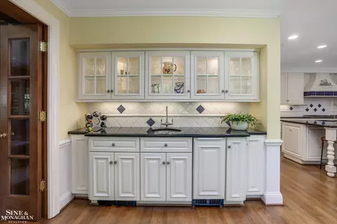 Kitchen - 78 Vendome, Grosse Pointe Farms, MI 48236 photo 1 of 7