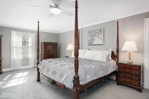 Bedroom - 78 Vendome, Grosse Pointe Farms, MI 48236 photo 2 of 9