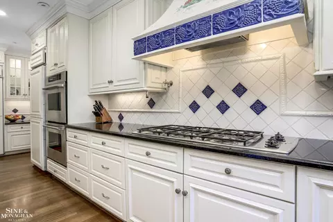 Kitchen - 78 Vendome, Grosse Pointe Farms, MI 48236 photo 7 of 7