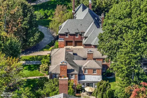View/Area - 78 Vendome, Grosse Pointe Farms, MI 48236 photo 2 of 6